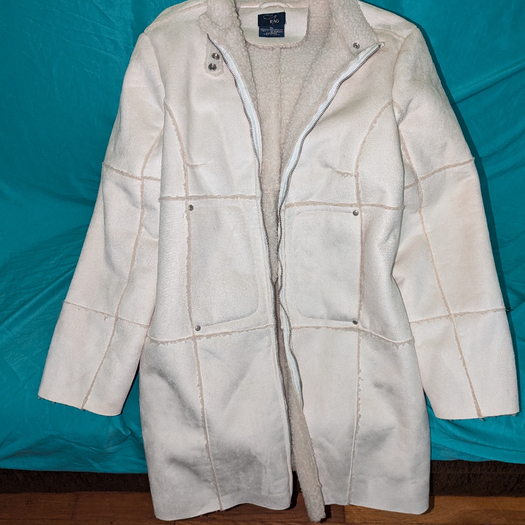White Beautiful Suede Rag Brand Juniors Xl